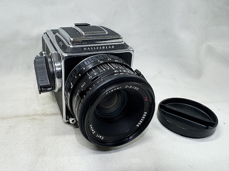 HASSELBLAD 503cw CFE 80mm/F2.8 A-12